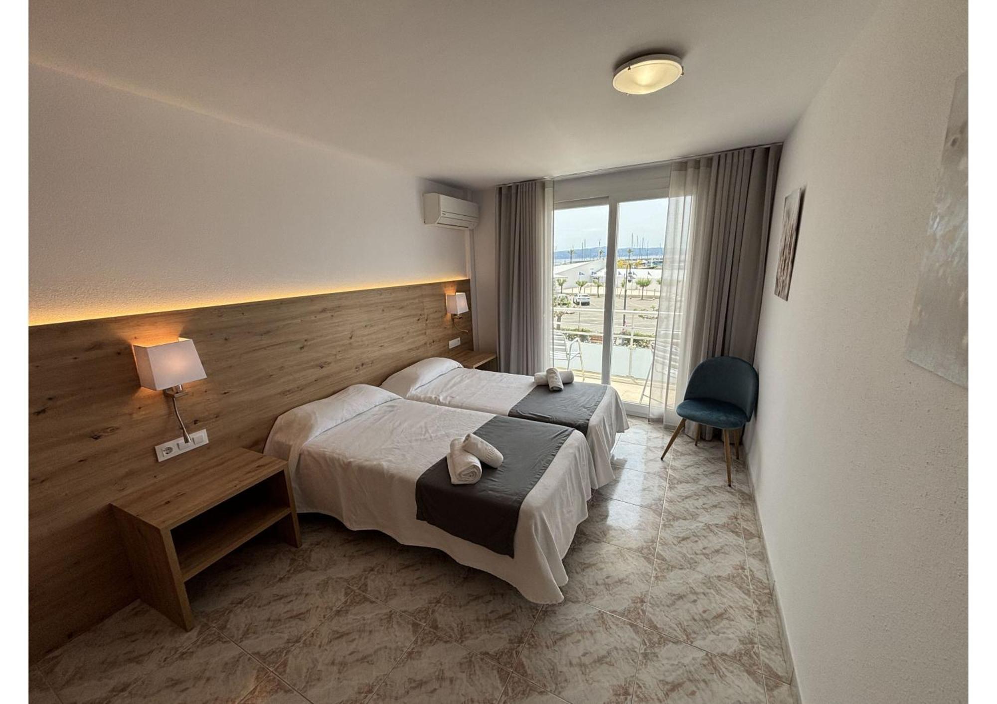 Hostal Santa Clara Л'Эстартит Экстерьер фото
